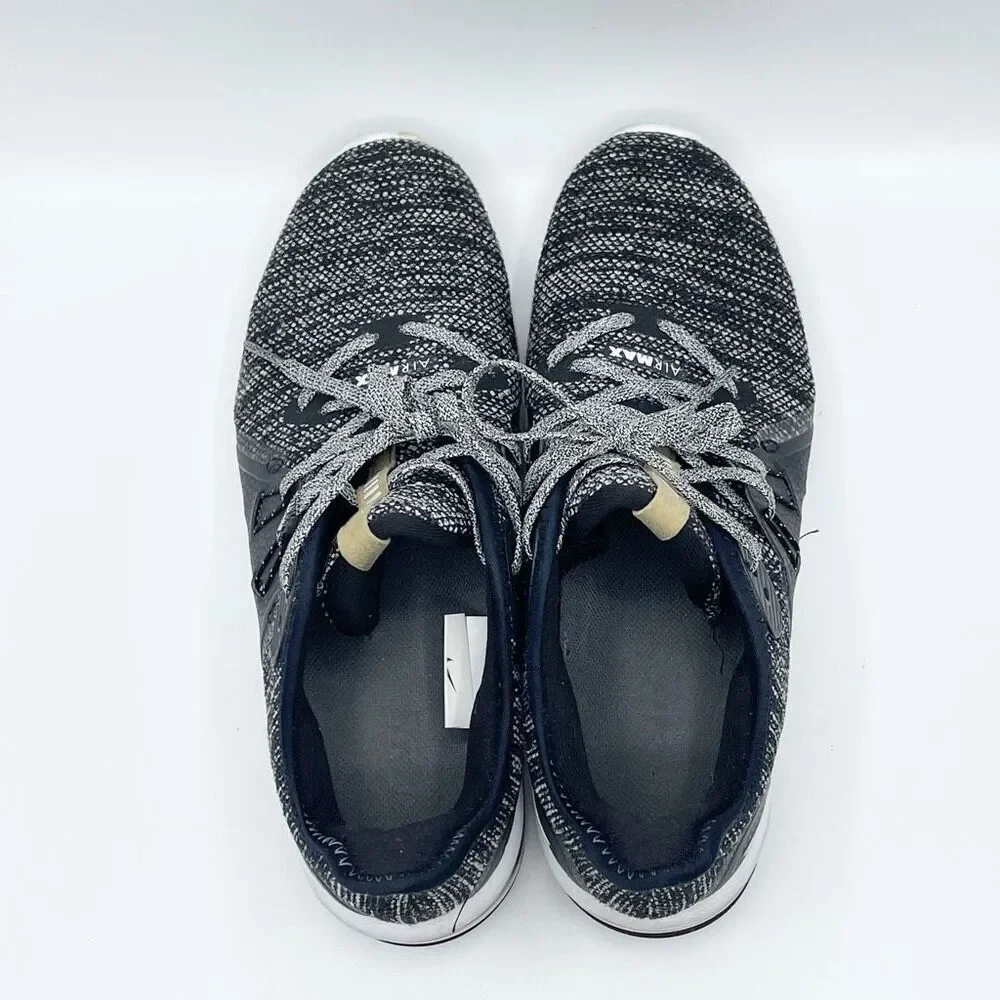 Nike Air Max Sequent 3 Dark Gray and Black - Women’s US 9 - Nike 908993–011